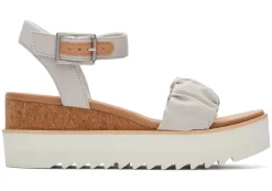 Damen TOMS Plateauschuhe*Diana Ruched Woven Wedge Sandal Kittgrau Geruschtes Gewebe